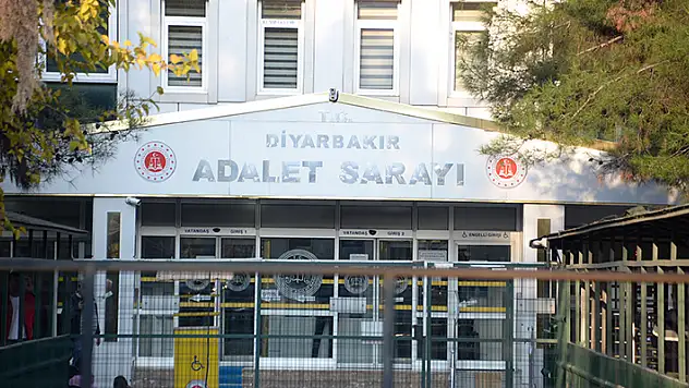 Diyarbakır'da PKK/KCK soruşturmasında eski HDP'li başkanla birlikte 6 kişi tutuklandı
