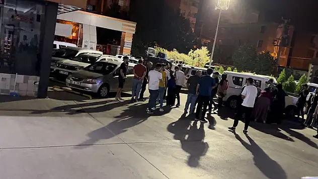 Diyarbakır'da yabancı uyruklu iki grup arasında silahlı kavga: 4 yaralı
