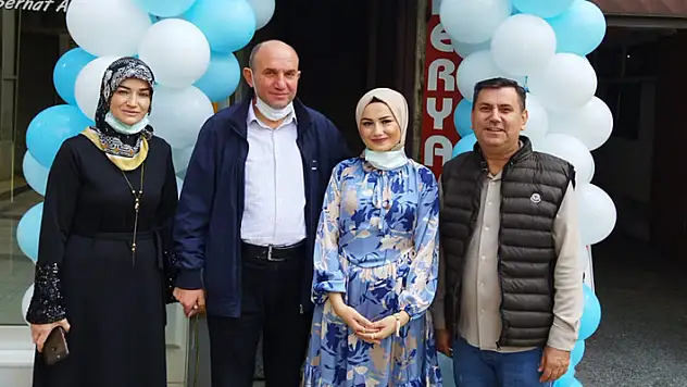 Diyetisyen Etyemez, kliniğini hizmete açtı