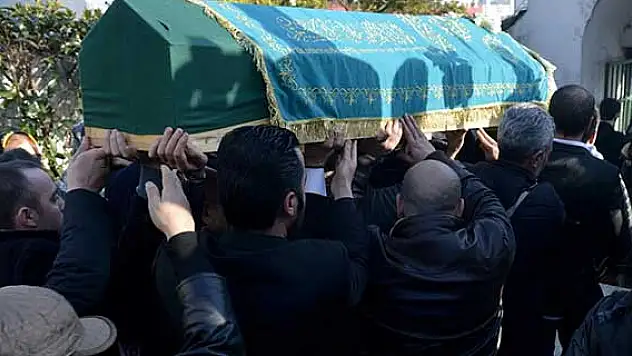 Diyetisyen Kahvecioğlu, son yolculuğuna uğurlanıyor