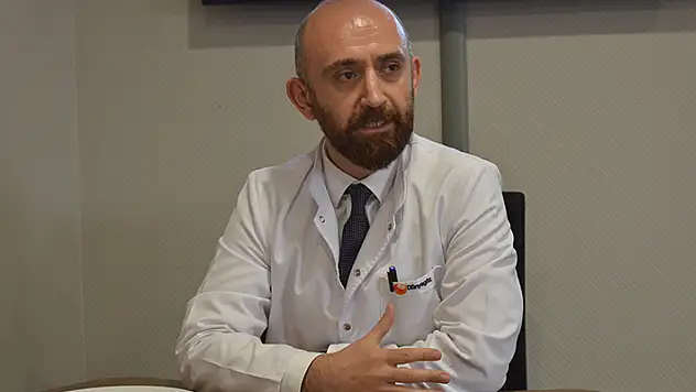 Doç. Dr. Utku Limon  Dünyagöz Konya'da