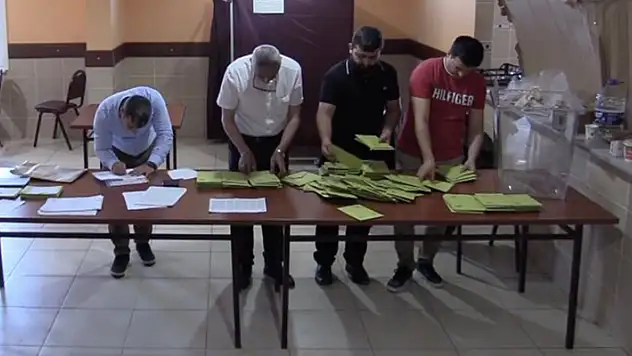 Dodurga'da kesin olmayan sonuçlara göre belediye başkanlığını AK Parti adayı Kaşıkcı kazandı
