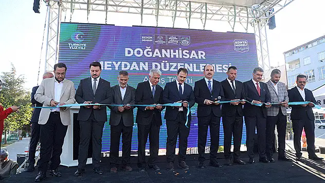 Doğanhisar'a kazandırılan meydan düzenlemesi hizmete açıldı