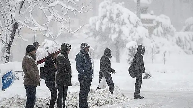 Doğu'da sıcaklık eksi 22 dereceye kadar düştü