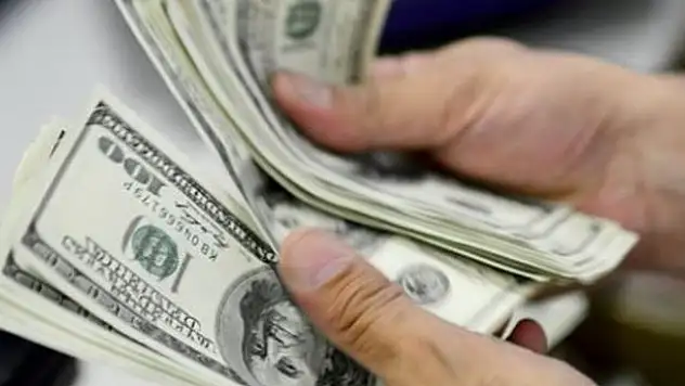Dolar 2 haftanın zirvesinde!