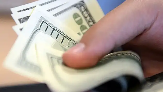 Dolar, 3,1140 ile yeni rekorunu kırdı