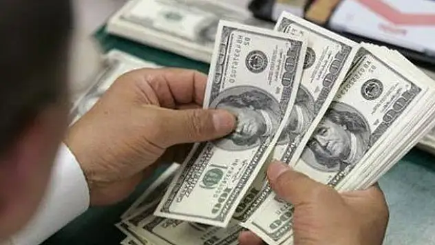 Dolar kuru haftaya düşüşle başladı!
