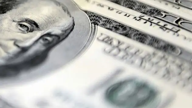 Dolar rekor üstüne rekor kırıyor