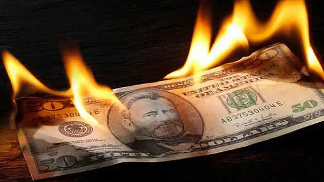 Dolar/TL 7.40 civarında seyrediyor! Piyasalar çok hareketli