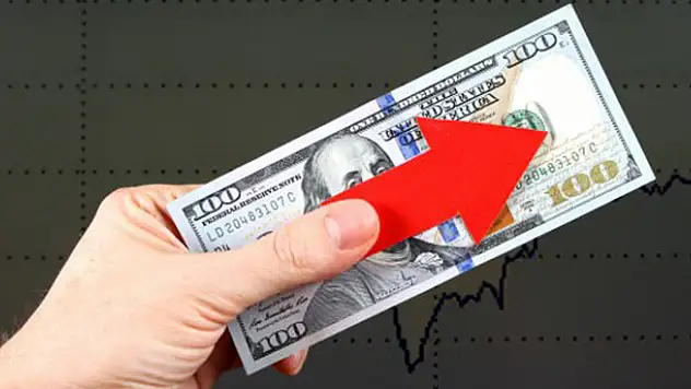 Dolar, TL karşısında 2,90'ı aştı