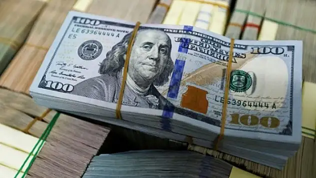 Dolardan rekor üstüne rekor geliyor! Ateşi çıkan dolar güne 9 liranın üzerinde başladı
