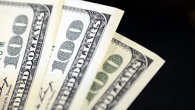 Dolar/TL kuru 9,22'yi geçerek yeniden rekor kırdı
