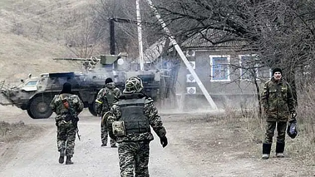 Donetsk'teki çatışmalarda 10 asker öldü