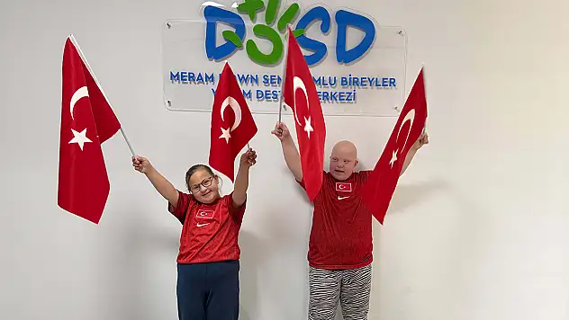 DOS Meramlı özel kalplerden Milli Takıma tam destek