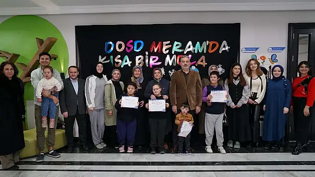 DOSD Meram'da öğrenciler başarı belgelerini aldı