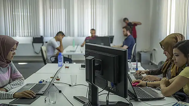 Dosya transferinde Türk imzası