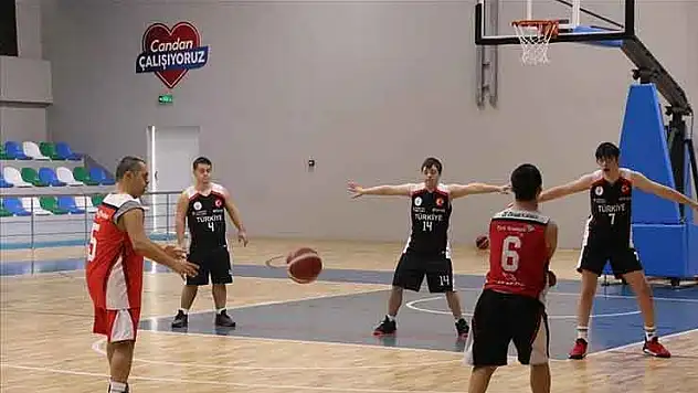 Down sendromlu milli basketbolcuların 'farkındalık' katkısı