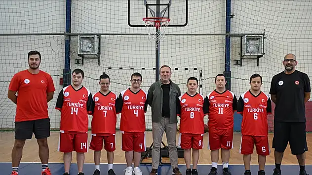 Down sendromlu sporcular İtalya'daki Avrupa Şampiyonası'nda zirve için hazır
