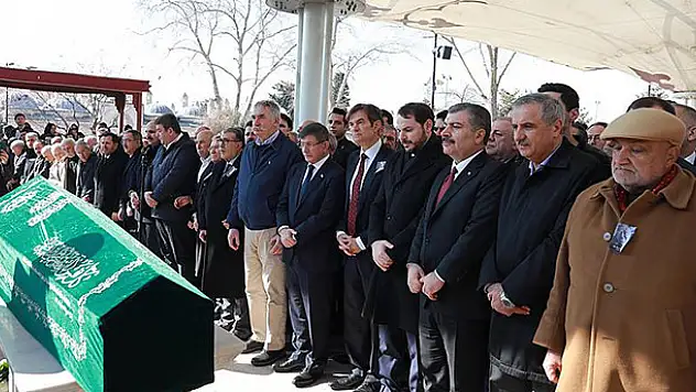 Dr. Mehmet Öz'ün babası son yolculuğuna uğurlandı