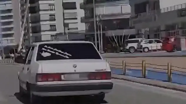Drift yapıp, polisten kaçtı 'Debriyajı ayarlayamadım, araba kaydı' dedi