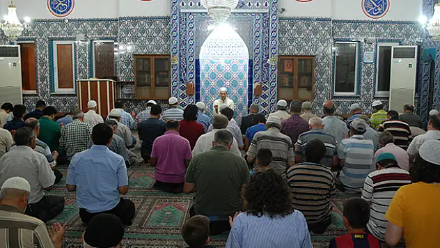 Dualar Şehitler İçin
