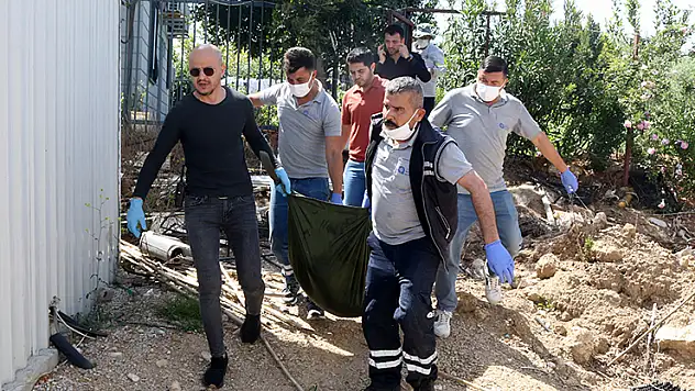 Düden Çayı'nda erkek cesedi bulundu