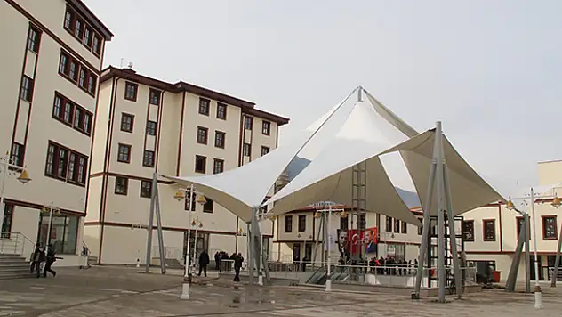 Dudu Kadın Çarşısı'nın ilk tapuları verildi