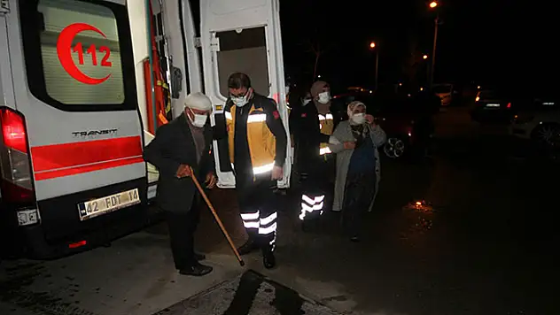 Düdüklü tencere patladı: Yaşlı çift yaralandı