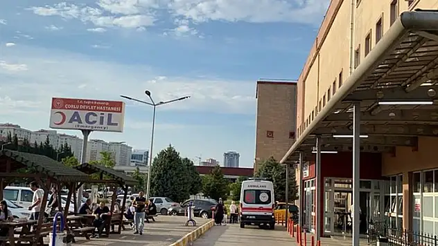 Düğünde verilen tavuklu pilavdan yiyen 11 kişi hastaneye kaldırıldı
