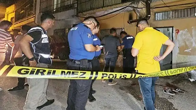 Dünürünü sokak ortasında tabancayla öldürdü
