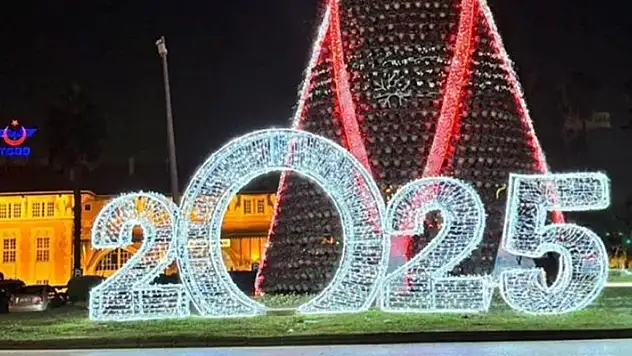 Dünya 2024'e Adana 2025'e giriyor
