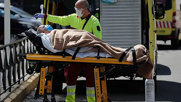 Dünya genelinde Kovid-19'dan ölenlerin sayısı 60 bini aştı