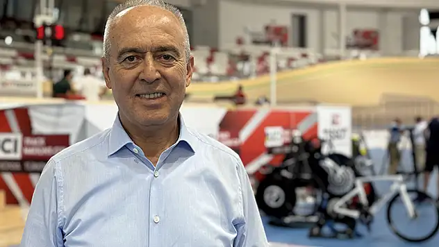Dünya rekorları kırılan Konya Olimpik Velodromu, pist bisikletçilerinin cazibe merkezi haline geldi