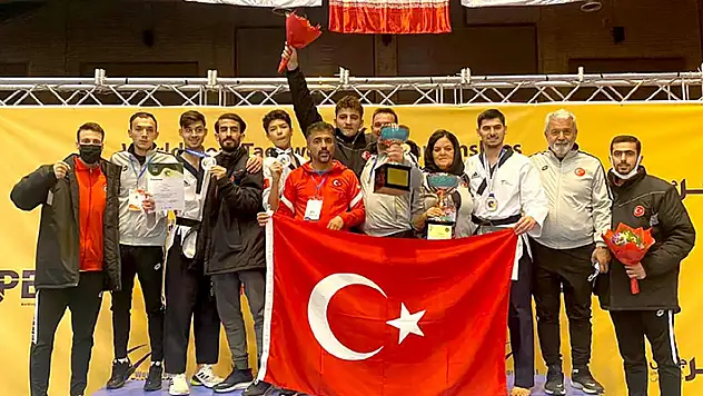 Dünya şampiyonlarını Karatay Belediyesporlu antrenörler yetiştiriyor
