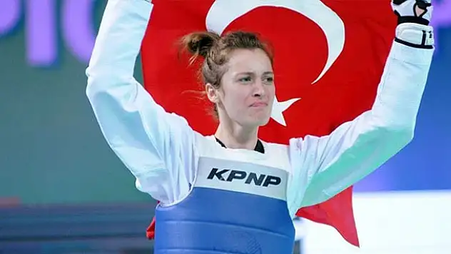 Dünya Tekvando Şampiyonu Selçuk'tan