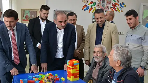 Dünya Yaşlılar Günü dolayısıyla Karatay Alzaymır Gündüz Yaşam Merkezi'ne ziyaret

