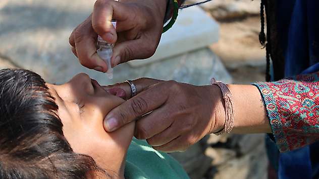Dünyada çocuk felci vakaları, etkin aşılama sayesinde bitme noktasına geldi
