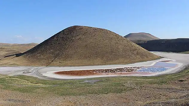 'Dünyanın nazar boncuğu' kuruyor