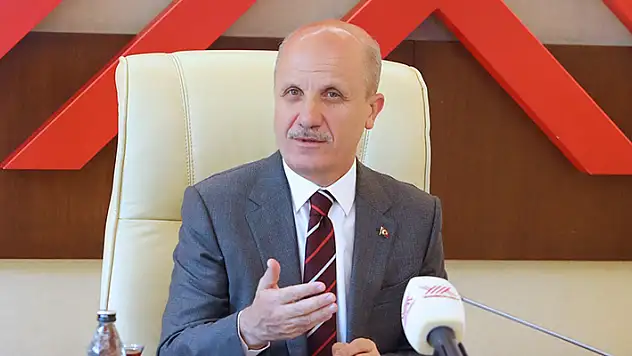 Dünyanın önde gelen 30 üniversitesinin de içinde bulunduğu 65 kurumdan 192 araştırmacı Türkiye'deki üniversitelerde çalışmak için başvuruda bulundu