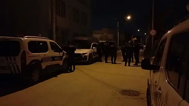 Dur ihtarına uymayan sürücü 1 saat süren kovalamacaya neden oldu