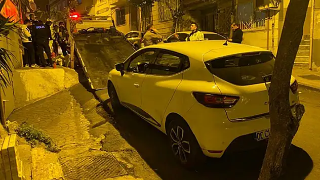 Dur ihtarına uymayan sürücü, polisi kaputun üzerinde 400 metre götürdü