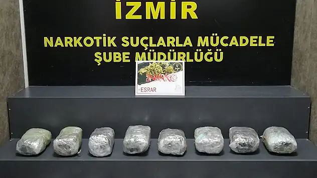Durdurulan otomobilde 11 kilo 11 gram esrar ele geçirildi