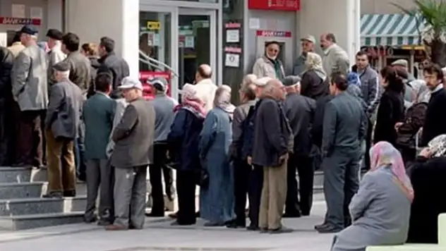 Duyan bankaya koştu