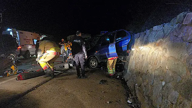 Düzce'de 3 araç zincirleme kazaya karıştı: 1 ölü, 4 yaralı
