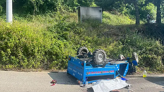 Düzce'de tarım aracı devrildi: 1 ölü, 3 yaralı
