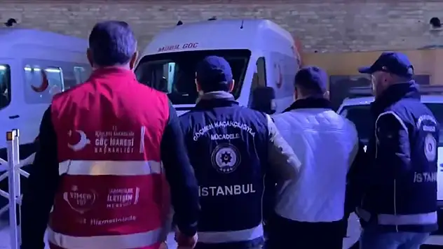 Düzensiz göçmenlere yönelik yılbaşı gecesi düzenlenen 'Kalkan-6' operasyonunda 121 kişi yakalandı
