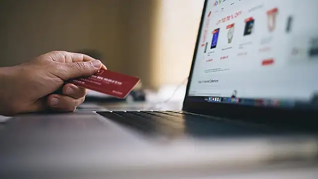 e-Ticaretteki iade masraflarının tüketiciye yansıtılması 1 yıl ertelendi

