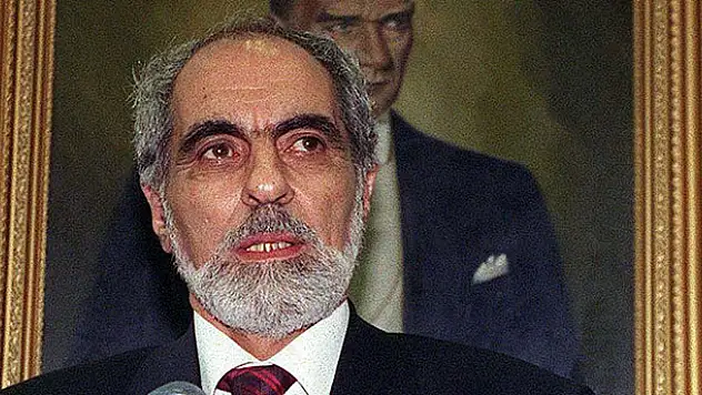 Ebulfez Elçibey vefatının 20. yılında anılıyor