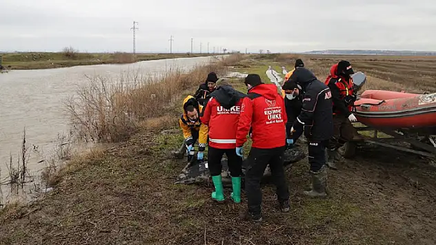 Edirne'de 12 düzensiz göçmen donarak ölmüş halde bulundu
