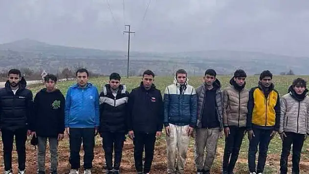 Edirne'de 218 kaçak göçmen ile 8 organizatör şüphelisi yakalandı

